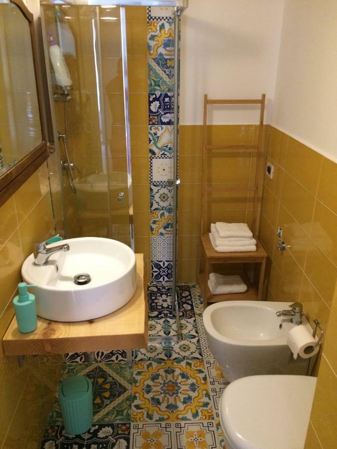 Appartement La Casa Di Hoby à Naples Extérieur photo