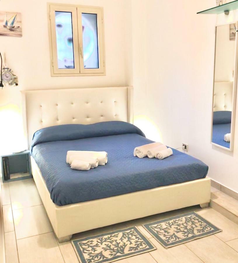 Appartement La Casa Di Hoby à Naples Extérieur photo