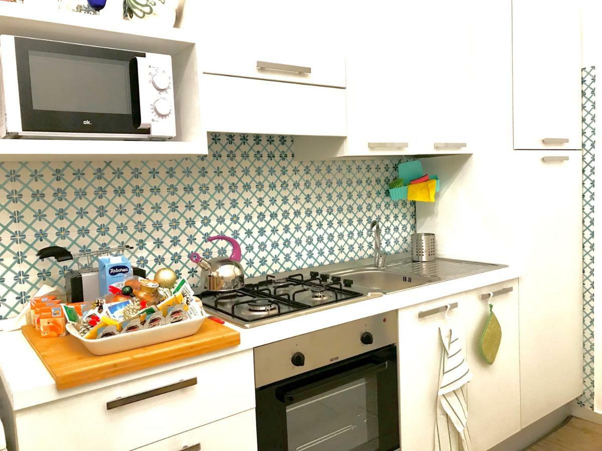 Appartement La Casa Di Hoby à Naples Extérieur photo
