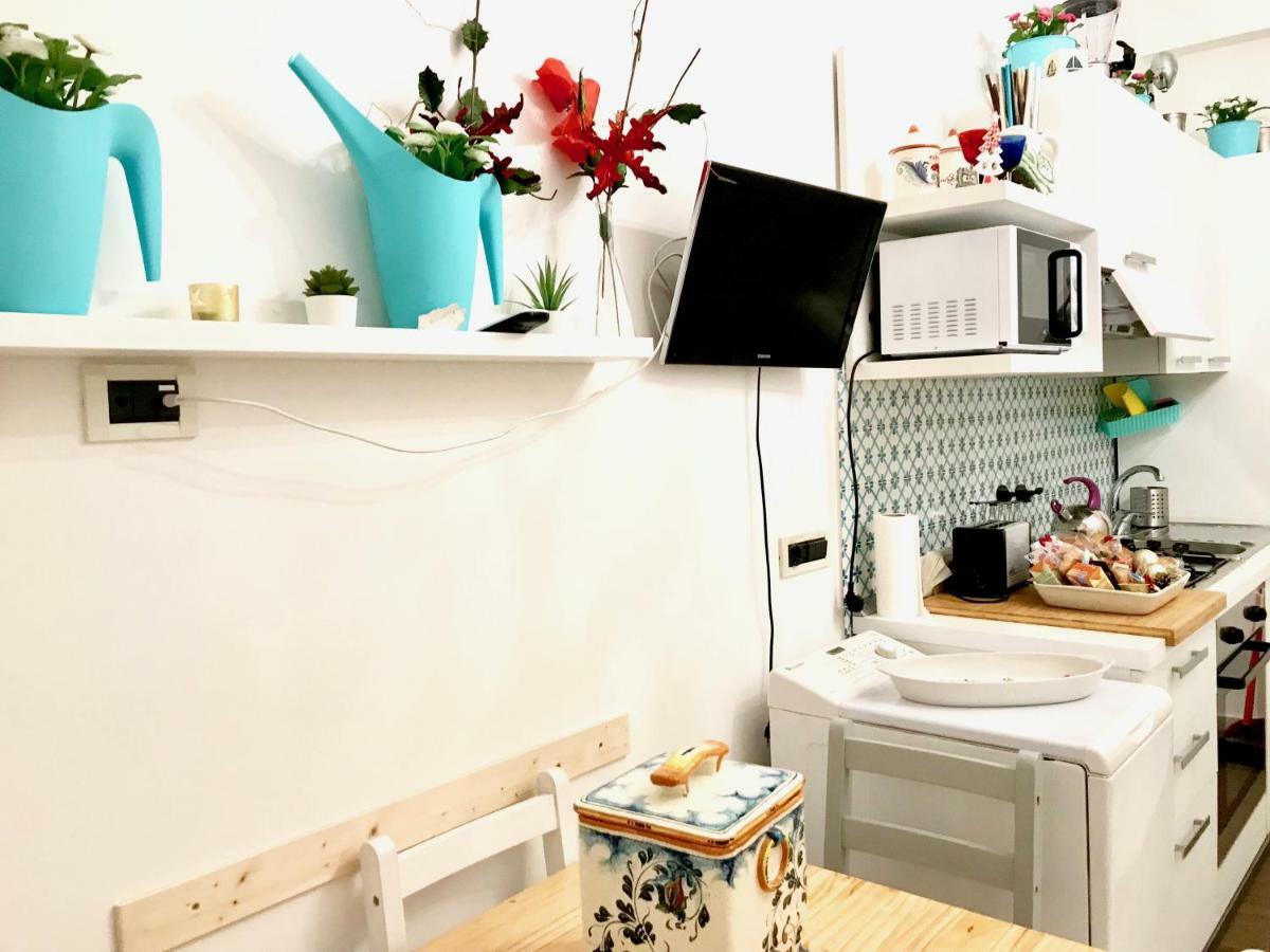 Appartement La Casa Di Hoby à Naples Extérieur photo
